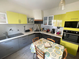  Maison  vendre 5 pices 99 m