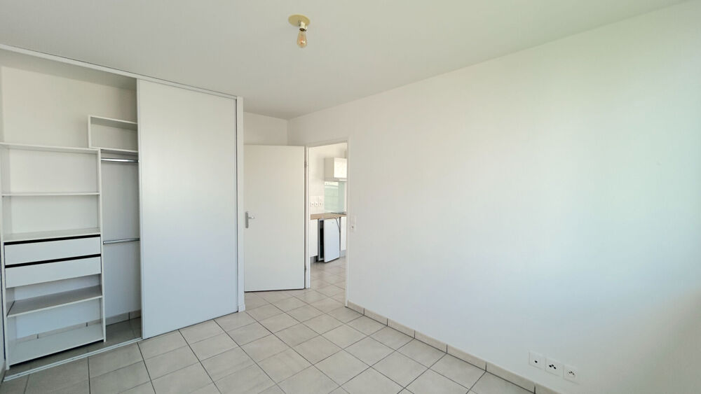 Appartement T2 avec balcon et parking à vendre ? Bordeaux secteur Lac / Ginko