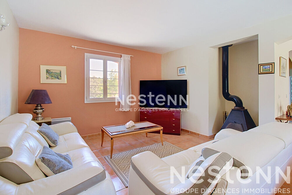Vente Maison A VENDRE Maison Le Thoronet 6 pièce(s) 130 m2- Terrain 1026m2- Piscine- proche des commerces Le thoronet