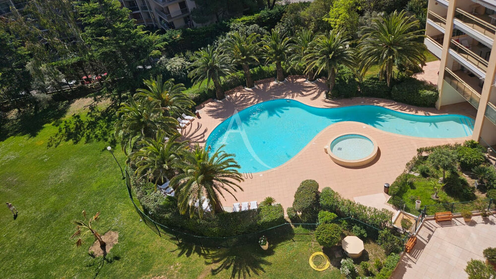 VUE MER ! La plage à pied ! 2/3 p. avec terrasse 14 m² au calme, PK S/SOL