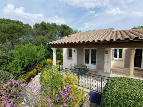   Maison Venasque 8 pièces 206 m2 Maison - 8 pièce(s) - 206 m²