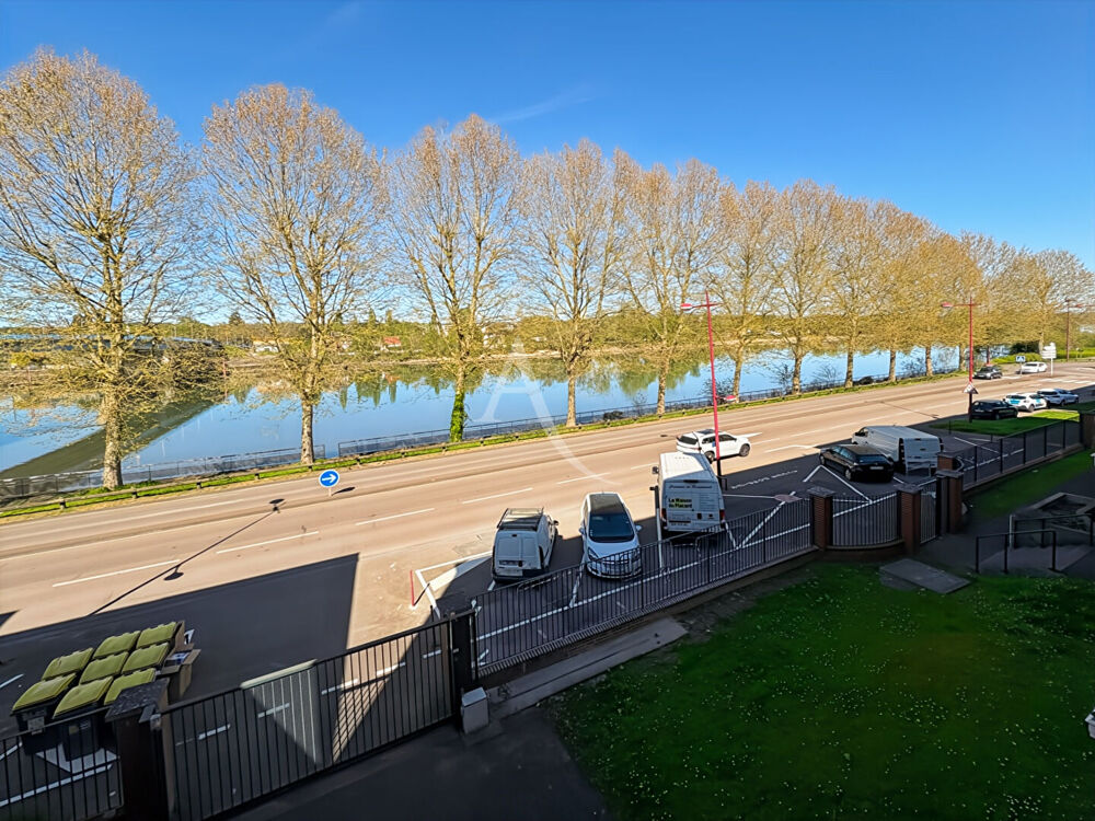 Appartement Elbeuf Avec Vue sur Seine 4 pièce(s) 88.32 m2