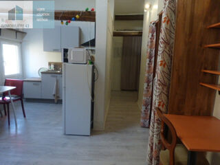  Appartement à louer 2 pièces 37 m²