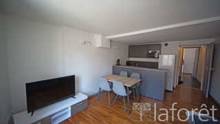  Appartement à louer 2 pièces 42 m²