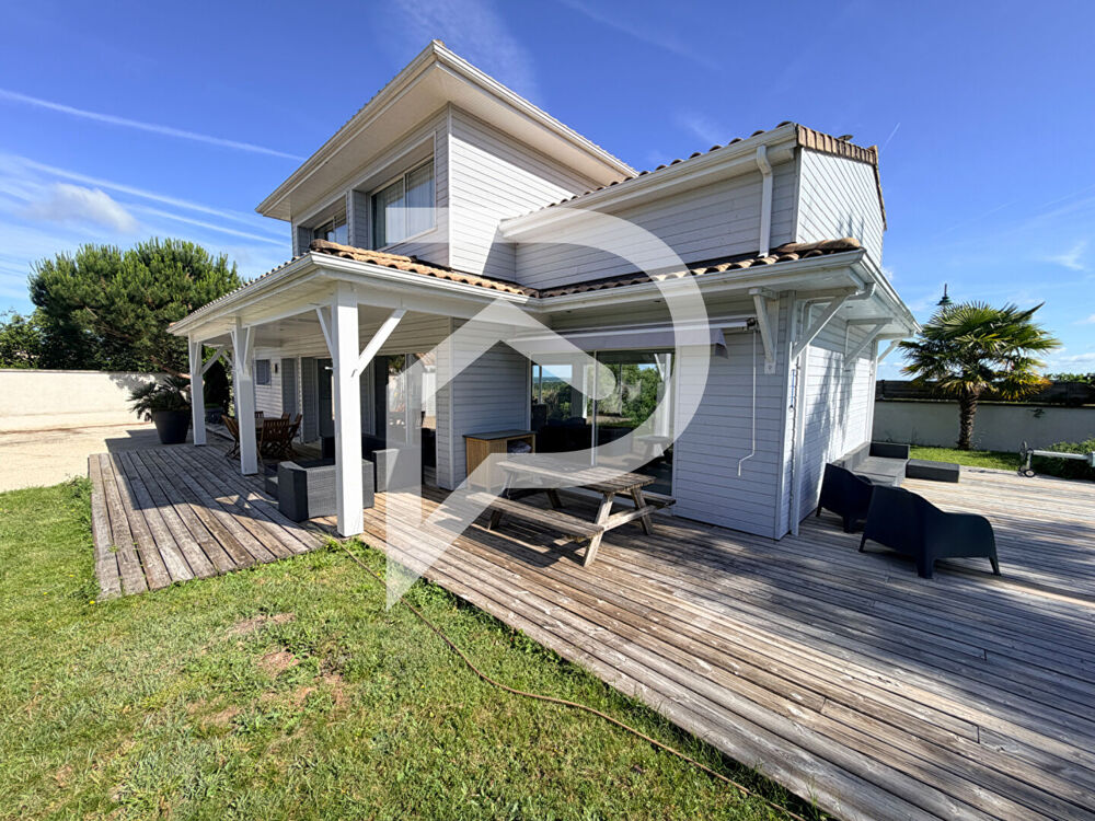 Maison contemporaine à BOULAZAC ISLE MANOIRE