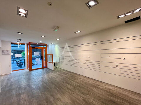 Local commercial 3063 75017 Paris