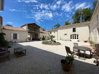  Villa  vendre 11 pices 405 m