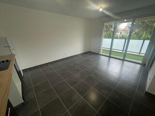  Appartement à louer 3 pièces 60 m²