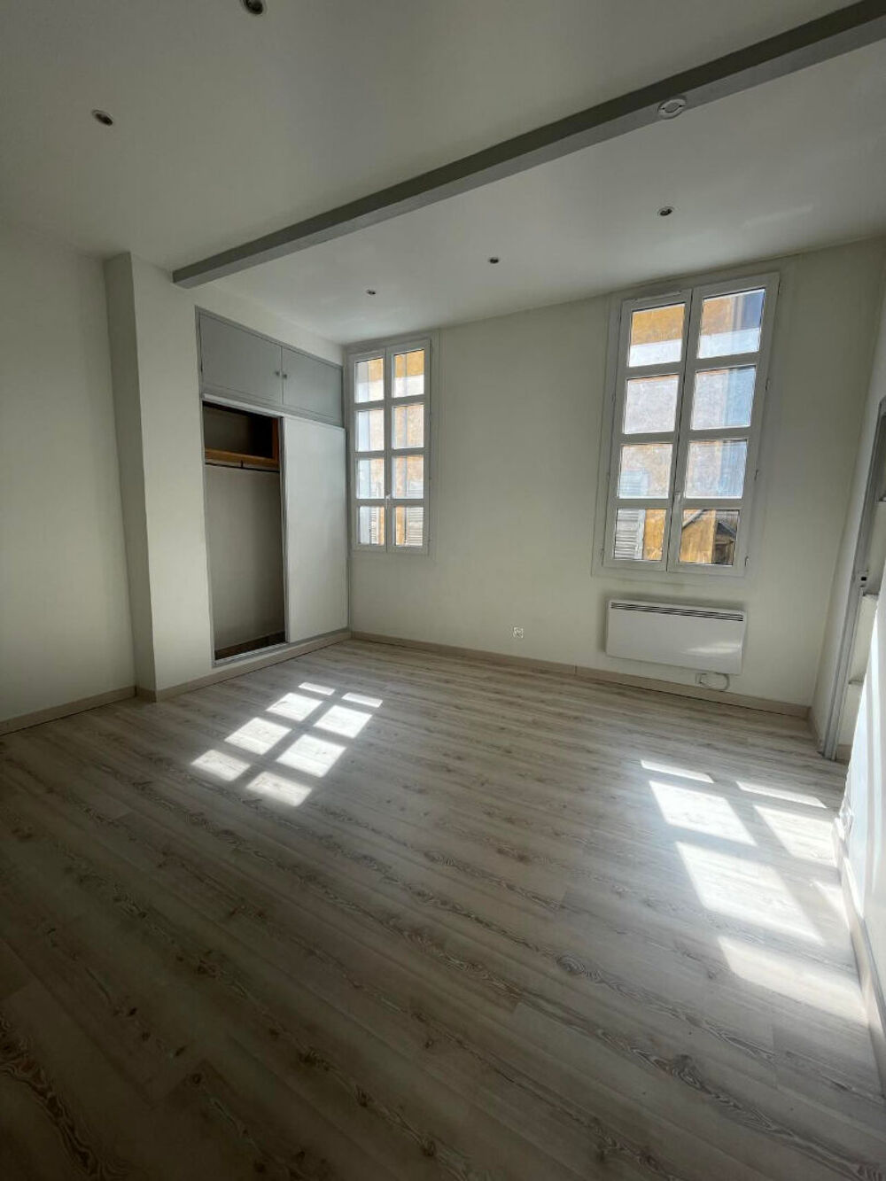 Location Appartement Appartement Aix En Provence  1 pièce(s) 30.32 m2 Aix en provence