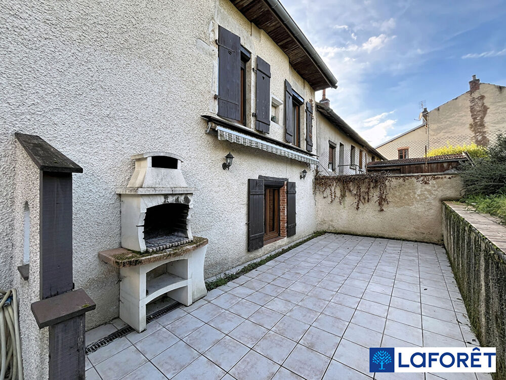 Maison 5 pièces 139 m² · à Selongey · 139 m² · 140 000 €