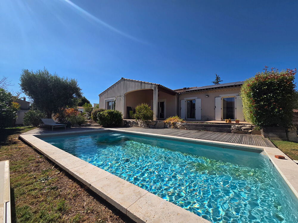 Villa Avignon 6 pièce(s) 155 m2 de plain pied avec piscine et garage sans vis à vis