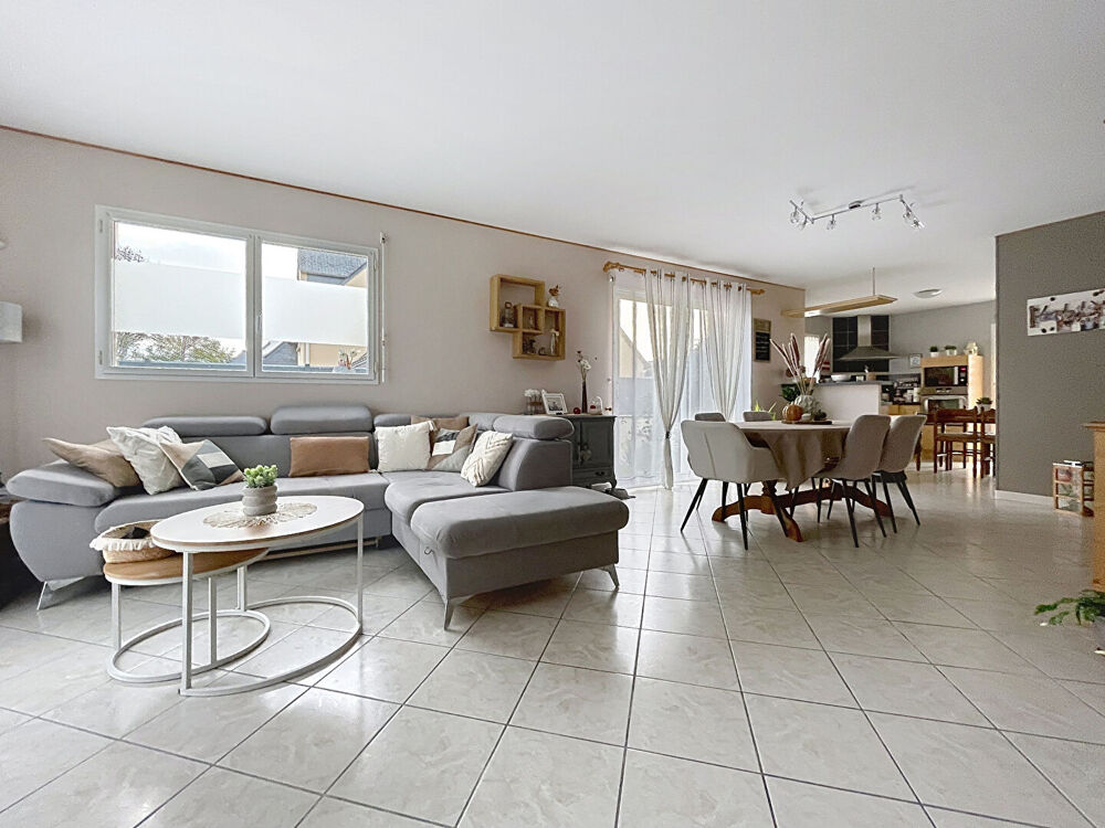 À vendre à Noyal-Muzillac, maison prête à vivre et prestations soignées