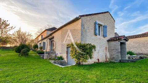   Maison de village .. Maison - 7 pièce(s) - 178 m²