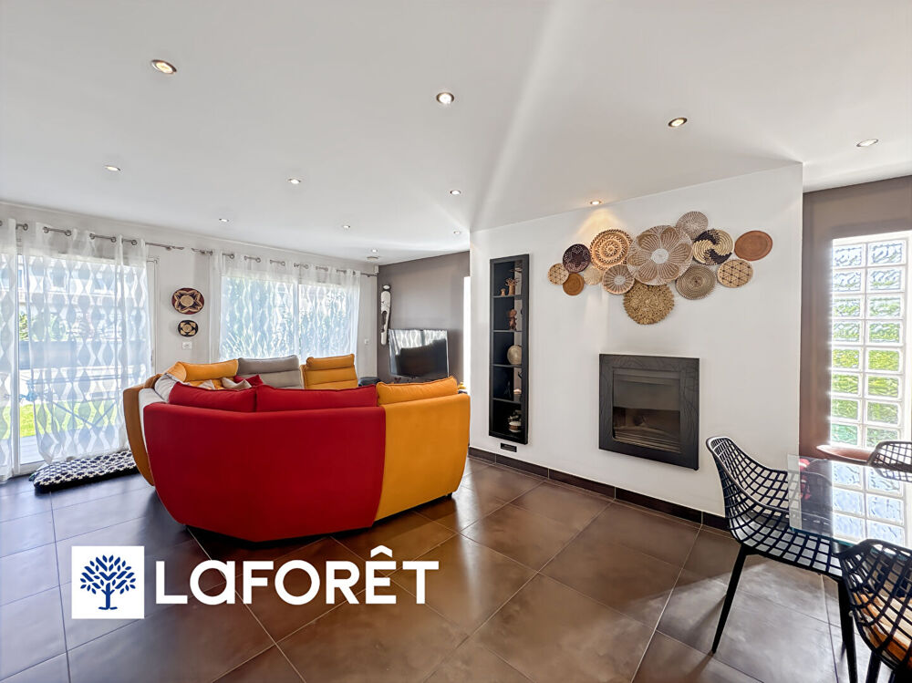 Vente Maison Maison familiale 7 pièces à vendre à Sainte-Geneviève-des-Bois - Proche gare et écoles Sainte genevieve des bois