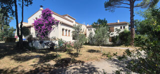  Maison à vendre 15 + pièces 612 m²