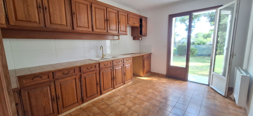 Vente Maison Fouesnant, bourg à pied, jolie maison de 4 chambres, sur un beau terrain arboré de 700 m² ! Fouesnant