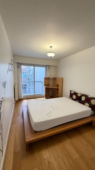  Appartement à louer 4 pièces 86 m²