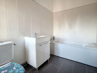  Immeuble � vendre 4 pi�ces 185 m�