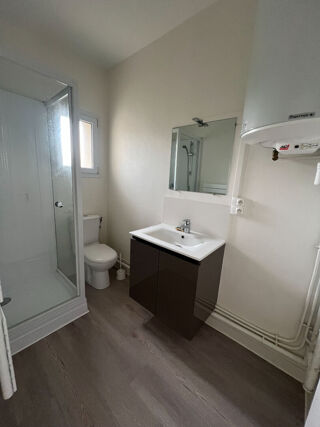  Appartement à louer 2 pièces 46 m²