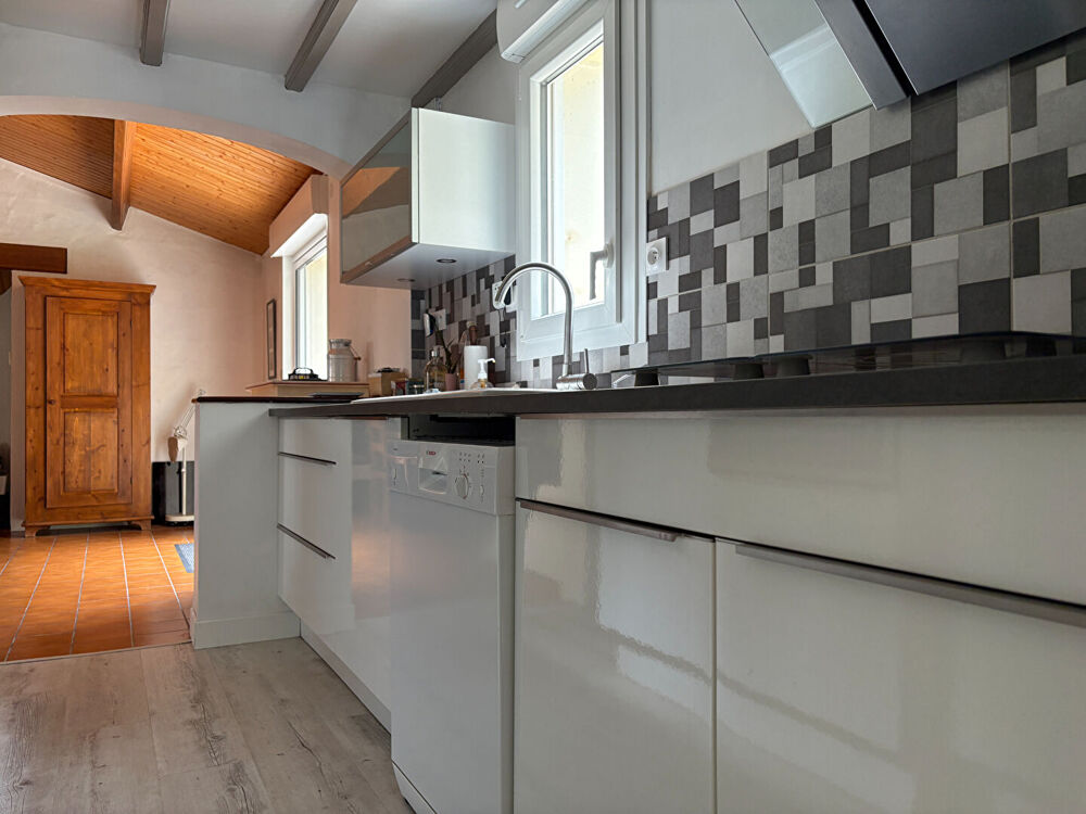 Vente Maison Maison St Hilaire De Riez 2 ch + studio, piscine, dépendance Saint hilaire de riez