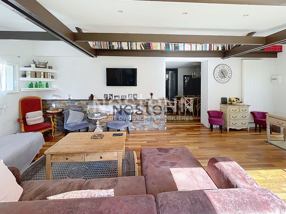 Ensemble immobilier de 273 m² habitables sur 868 m² de terrain