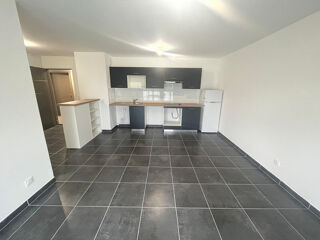 Appartement à louer 3 pièces 60 m²