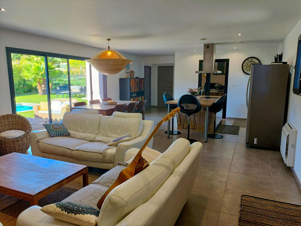 Villa plain-pied 120 m² Plan de la Tour