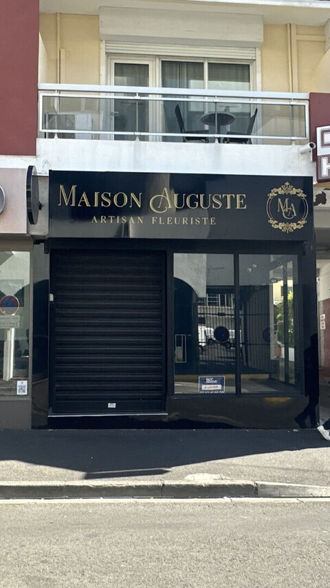   À LOUER  LOCAL COMMERCIAL 73 m² CENTRE-VILLE DE SAINT-DENIS 