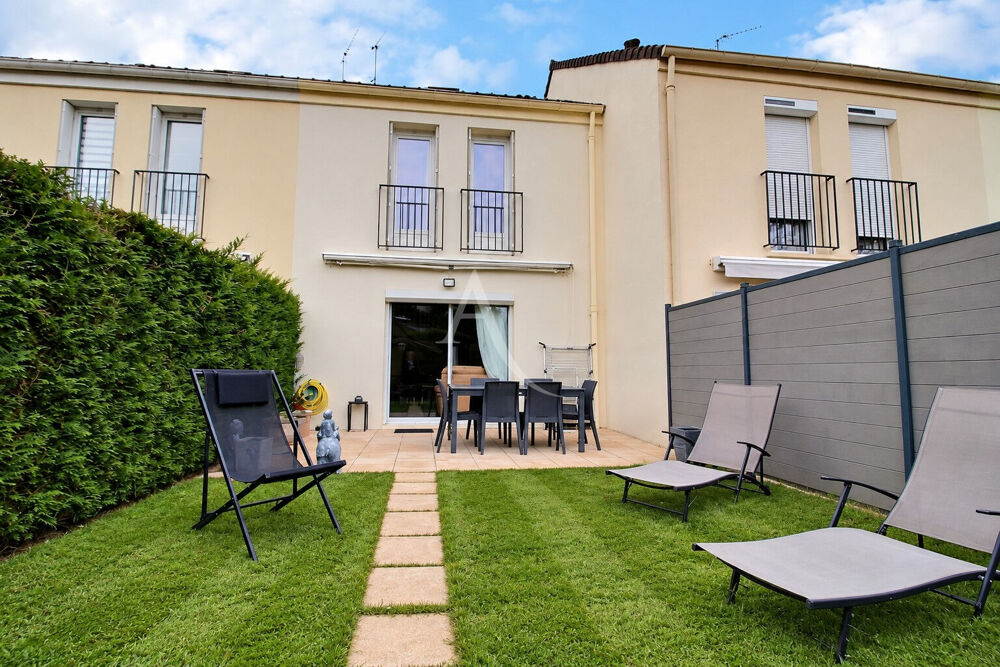 Maison à Elancourt 5 pièces de 92 m² sur une parcelle de 129 m²