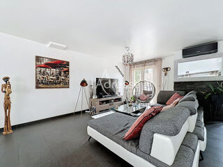  Maison  vendre 8 pices 158 m