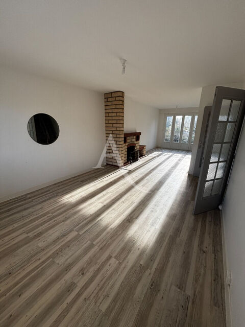  Appartement � louer 3 pi�ces 79 m�