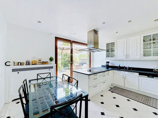  Maison à vendre 7 pièces 181 m²