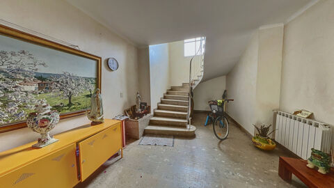   Villa Rognonas  183 M2 environ + garages + jardin Maison - 5 pice(s) - 183 m