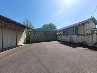  Parking / Garage à louer 155 m² Montauban