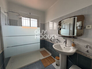  Appartement à louer 4 pièces 110 m²