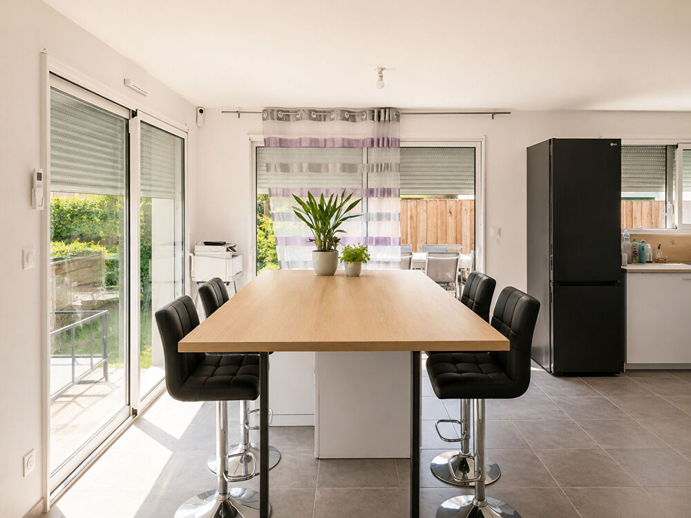 Location Maison A LOUER MAISON D ETYPE 4 AVEC GARAGE ET JARDIN - GUJAN-MESTRAS Gujan mestras