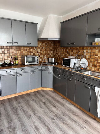  Appartement à vendre 5 pièces 137 m²
