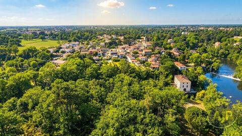   CUGAND Maison de caract�re quartier pl�biscit� !! Maison - 5 pi�ce(s) - 114 m�