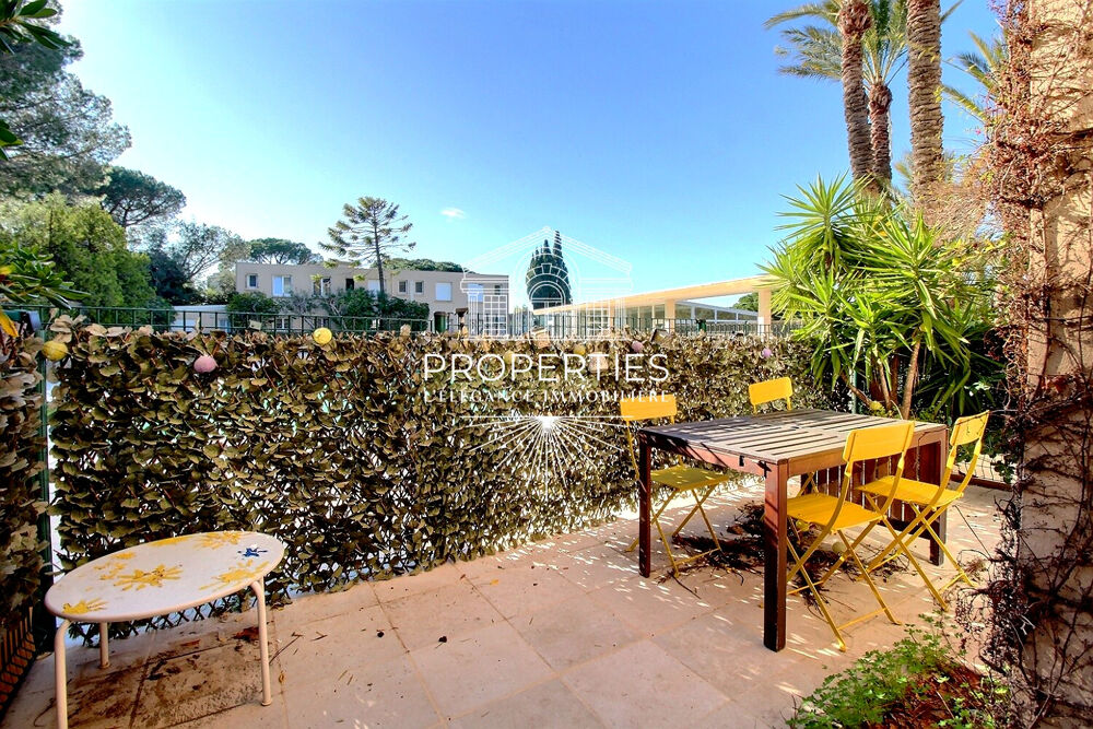 Vente Appartement LE LAVANDOU - T2 - 46M² - RDC -  2 TERRASSES - PARKING - PISCINE Le lavandou
