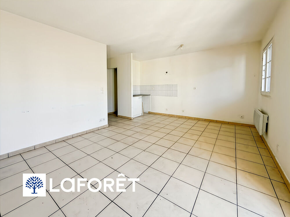 Appartement 2 pièces à louer à Sainte Geneviève des Bois - Réf 14619
