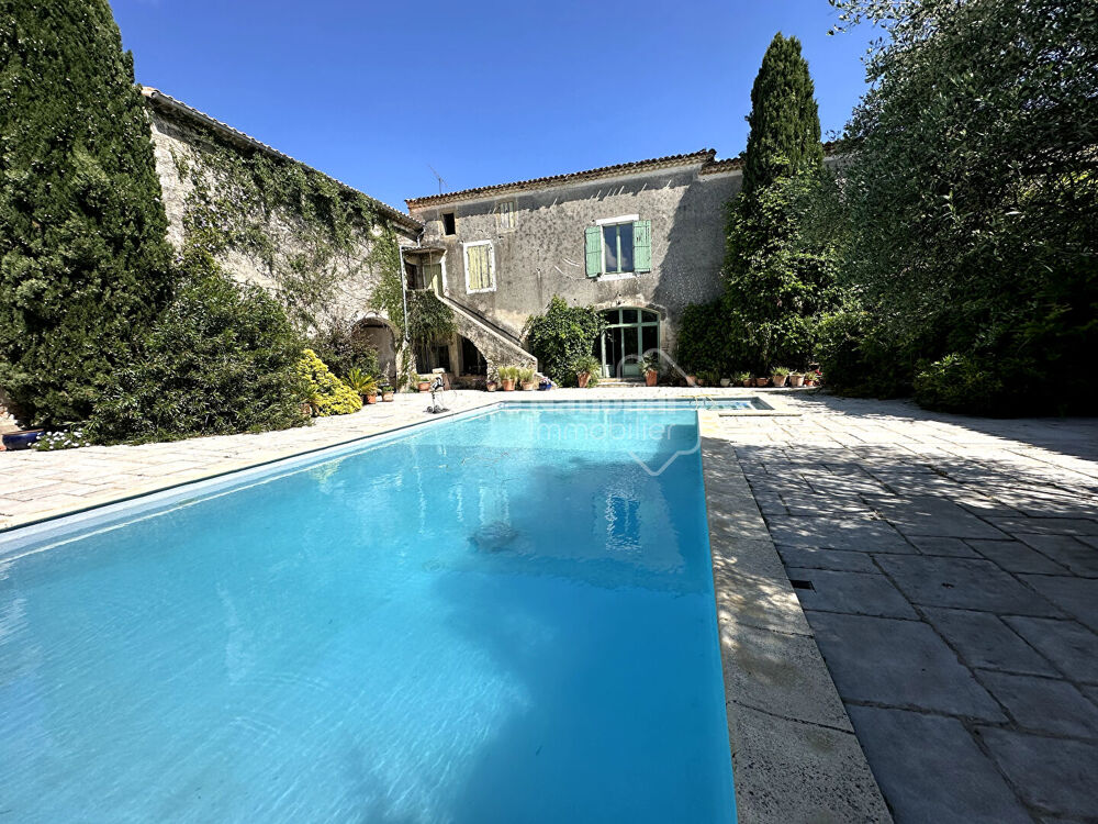 Mas avec dépendance sur 330m2