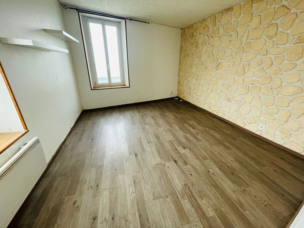 Annonce location appartement 3 pièces de 74m2 à Nanteuil les meaux
