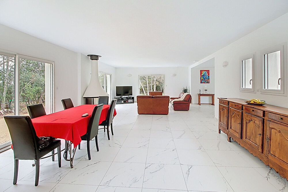 Vente Maison A VENDRE EN EXCLUSIVITE ! Propriété à BEAUDINARD SUR VERDON 296 m2 sur un terrain de 8243m2 Baudinard sur verdon