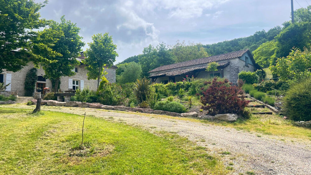 Domaine équestre de charme sur 40 hectares clôturé