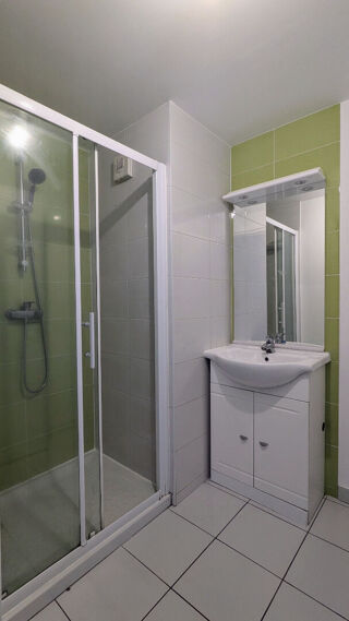  Appartement à louer 1 pièce 33 m²