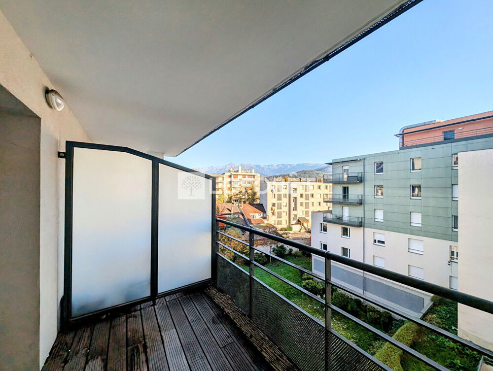 Vente Appartement 3 pièces 65 m² - Vue 2