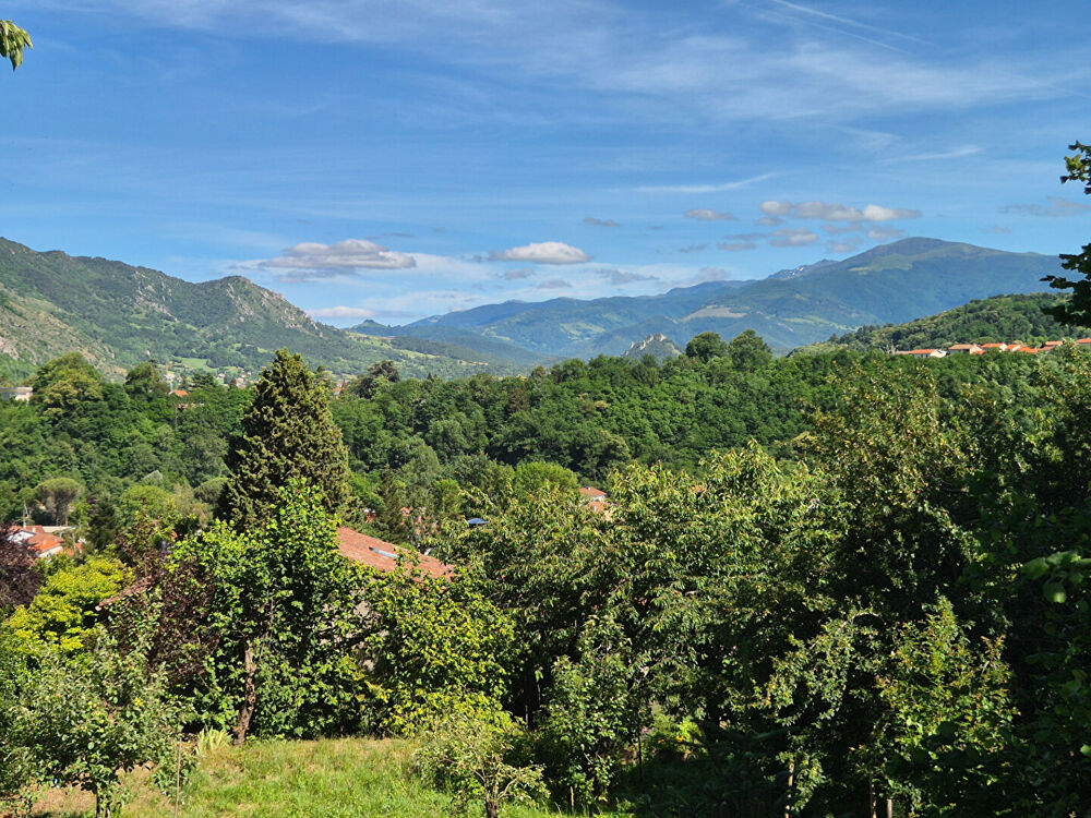 Foix.Maison T 5 de 145 m2 plain pied avec terrain de 801 m²