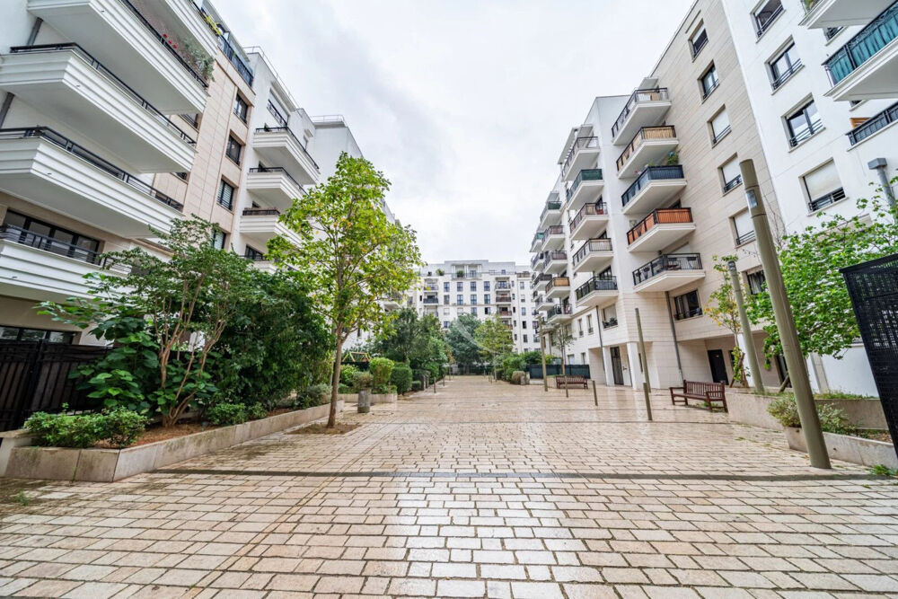 Appartement 3 pièces 69 m² · à Suresnes · 69 m² · 450 000 €
