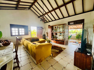  Maison  vendre 15 + pices 530 m