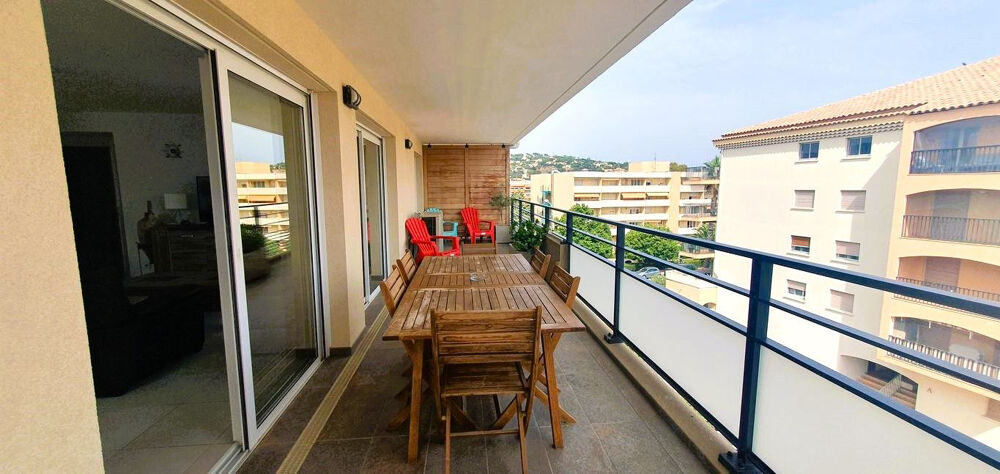 Sainte-Maxime - Appartement T5 de standing, résidence sécurisée, garage, 300 m de la plage